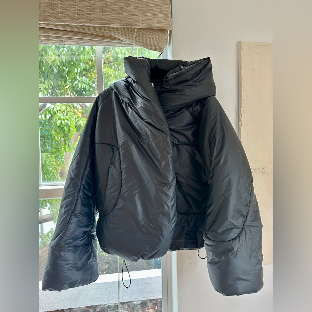 Lululemon puffer jacket